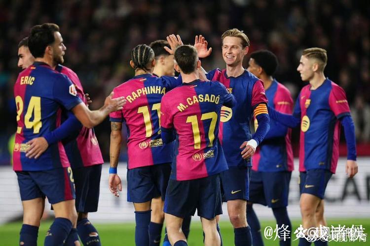 巴萨凭什么领跑西甲？弗利克的“变形记”藏着三大制胜密码